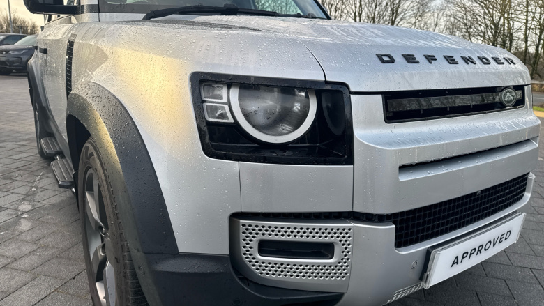 Land Rover Defender 2.0 D200 110 5dr Auto Diesel Estate